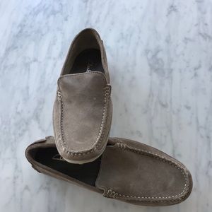 Clark’s suede loafers / driving slip on shoe